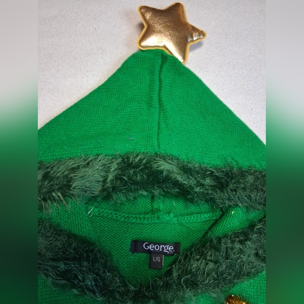 George Green Holiday Dress with Gold and Black Details - Picture 2 of 2